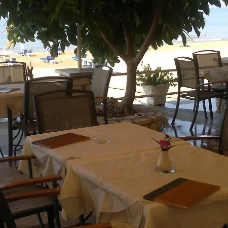 Naftis 3* Πέλεκας